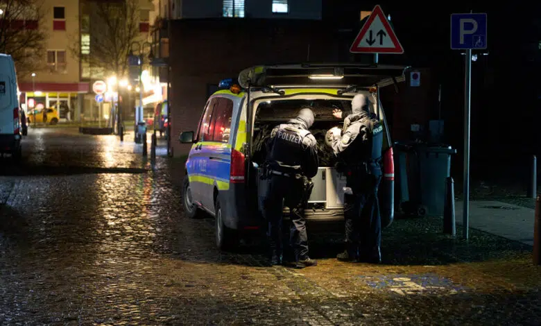 Sospechoso de doble homicidio policial comparece ante el tribunal 1 Sospechoso de doble homicidio policial comparece ante el tribunal