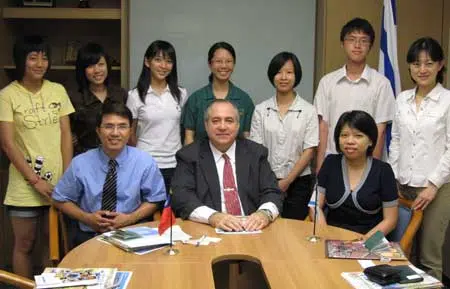 Taiwaneses 'verdes' visitan la 'aldea verde' de Israel 1 Taiwaneses 'verdes' visitan la 'aldea verde' de Israel