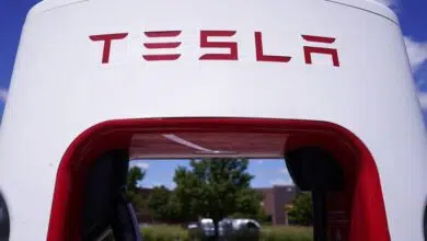 Tesla quiere que los nuevos inversionistas sigan la corriente después de la división de acciones - Chicago Tribune 7 Tesla quiere que los nuevos inversionistas sigan la corriente después de la división de acciones - Chicago Tribune