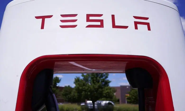 Tesla quiere que los nuevos inversionistas sigan la corriente después de la división de acciones - Chicago Tribune 1 Tesla quiere que los nuevos inversionistas sigan la corriente después de la división de acciones - Chicago Tribune