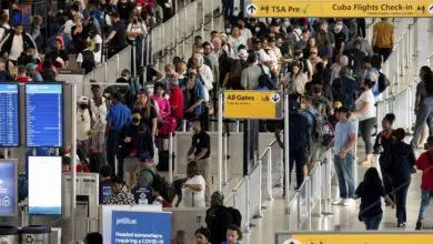 Tormenta en la costa este deja en vilo a viajeros estadounidenses mientras aerolíneas cancelan vuelos - Chicago Tribune 12 Tormenta en la costa este deja en vilo a viajeros estadounidenses mientras aerolíneas cancelan vuelos - Chicago Tribune