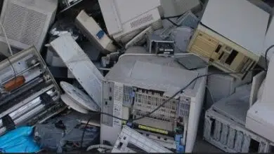 Voltaire cambia las computadoras a la energía verde 7 computer-heap-old-green