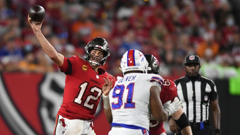 ¿Son los Buffalo Bills el equipo a vencer? ¿Fue una casualidad el Super Bowl de los Cincinnati Bengals?Cinco preguntas clave para la temporada 2022 de Neil Reynolds | DayDayNews NFL News 9 Mira los primeros 10 juegos de la temporada 2021 de la NFL del mariscal de campo de los Tampa Bay Buccaneers, Tom Brady