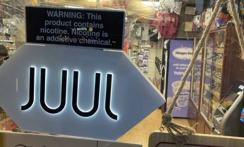 Juul pagará casi $440 millones para resolver investigaciones estatales de vapeo de adolescentes – Chicago Tribune 1 Juul pagará casi $440 millones para resolver investigaciones estatales de vapeo de adolescentes – Chicago Tribune
