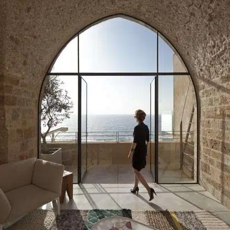 El impresionante apartamento de Jaffa de Pitsou Kedem celebra el lado creativo de Israel 1 green building, eco-design, sustainable design, Israel