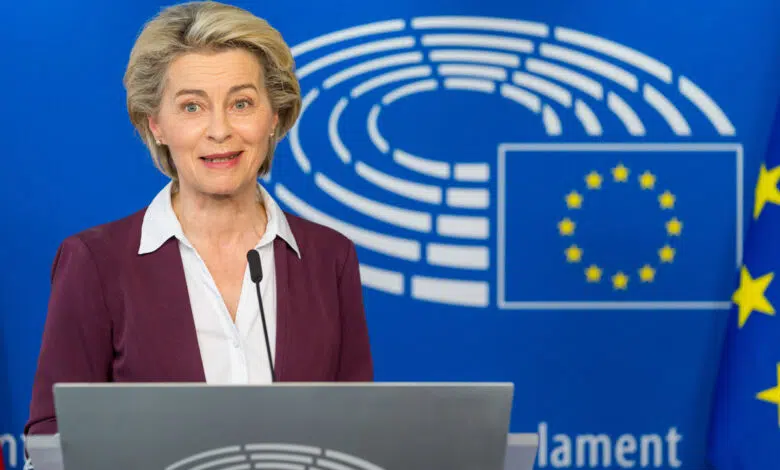 Se espera que la economía de la UE crezca más rápido este año, pero enfrenta vientos en contra 1 Se espera que la economía de la UE crezca más rápido este año, pero enfrenta vientos en contra