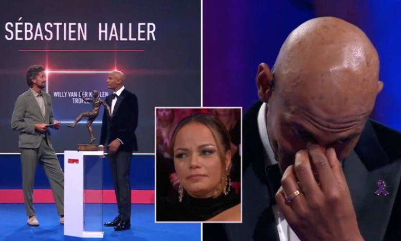 Sebastian Haller pronuncia un emotivo discurso tras ser nombrado delantero del año 2021/22 en los Premios Eredivisie 1 Sebastian Haller pronuncia un emotivo discurso tras ser nombrado delantero del año 2021/22 en los Premios Eredivisie