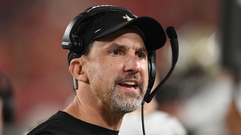 NFL Predictions Week 2: Dante Hall hace sus selecciones de juego con Neil Reynolds y Jeff Reinebold | Noticias de la NFL 4 Dennis Allen es el nuevo entrenador en jefe de los New Orleans Saints, quienes obtuvieron cuatro victorias consecutivas en la temporada regular sobre Tom Brady y los Tampa Bay Buccaneers.