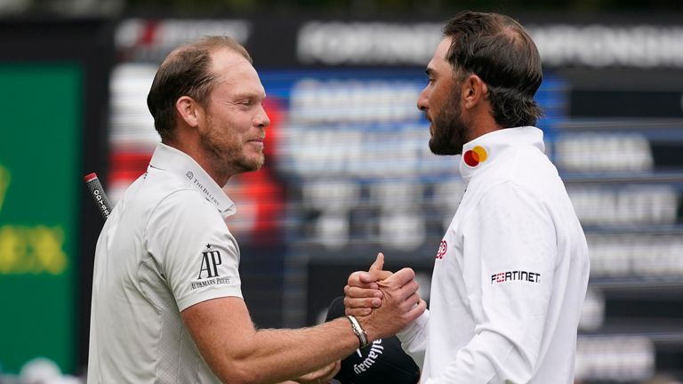 PGA TOUR: Max Homa gana el Fortinet Championship tras tres putt en el hoyo 18 de Danny Willett Golf News 4 Willett felicita a Homa