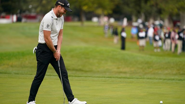 PGA TOUR: Max Homa gana el Fortinet Championship tras tres putt en el hoyo 18 de Danny Willett Golf News 3 Willett reacciona tras fallar un putt para par en el green del 18
