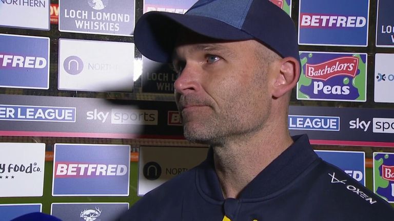 Finales de la Premier League: cómo el hombre de familia Rohan Smith reunió a Leeds Rhinos | Noticias de la Unión de Rugby 2 El jefe de Leeds, Rohan Smith, está emocionado después de ver a su equipo vencer a Wigan Warriors para llegar a las Súper Finales.