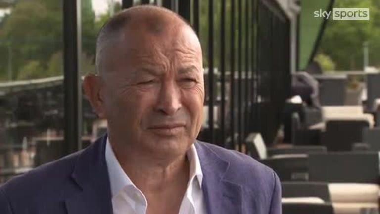 Hornets: Ex-CEO David Armstrong lidera la oferta por el club de rugby de la Premier League afectado Noticias de la Liga de Rugby 3 El entrenador de Inglaterra, Eddie Jones, dice que le preocupa el futuro de Worcester y Hornets y siente pena por los jugadores y fanáticos.