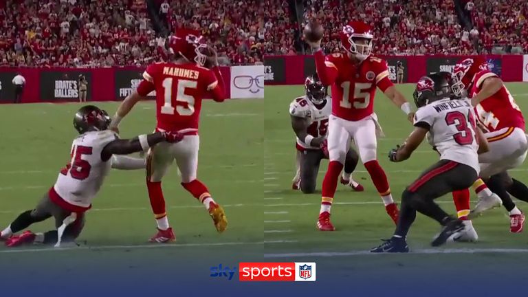 La magia fantástica de Patrick Mahomes, las reacciones de la NFL en Londres y el carrusel de mariscales de campo Noticias de la NFL 10 Patrick Mahomes hizo más magia cuando lanzó un pase de touchdown a Clyde Edwards-Helaire después de un giro de 360 grados.