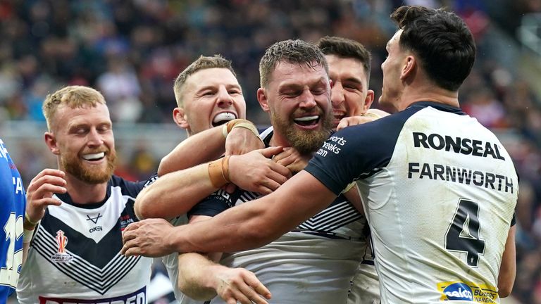 Inglaterra 60 - 6 Samoa 4 Whitehead anota su sexto intento ante Samoa