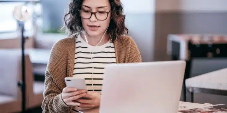 Desarrollo de aplicaciones de comercio electrónico para pequeñas empresas 1 Desarrollo de aplicaciones de comercio electrónico para pequeñas empresas