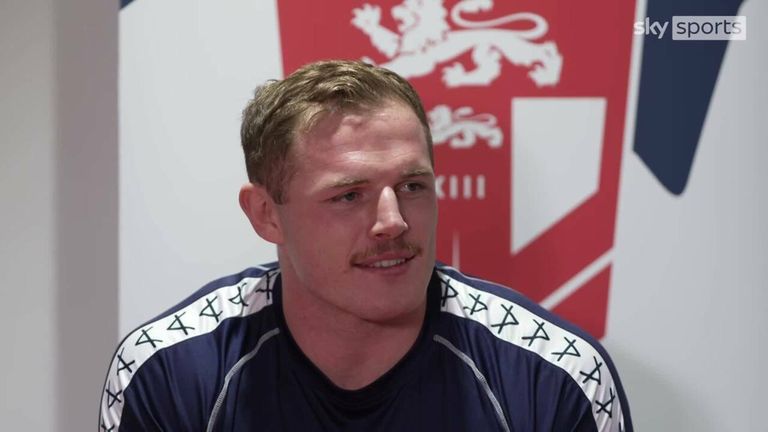 Copa Mundial de la Liga de Rugby: el jefe de Inglaterra, Sean Wayne, sorprendido por las quejas de favoritismo contra los anfitriones | Noticias de la Liga de Rugby 2 El pilar de Inglaterra, Tom Burgess, bromeó diciendo que será expulsado de la liga de jugadores de la primera línea si vuelve a anotar después de anotar cuatro veces en cuatro juegos en la Copa Mundial de Rugby Union.