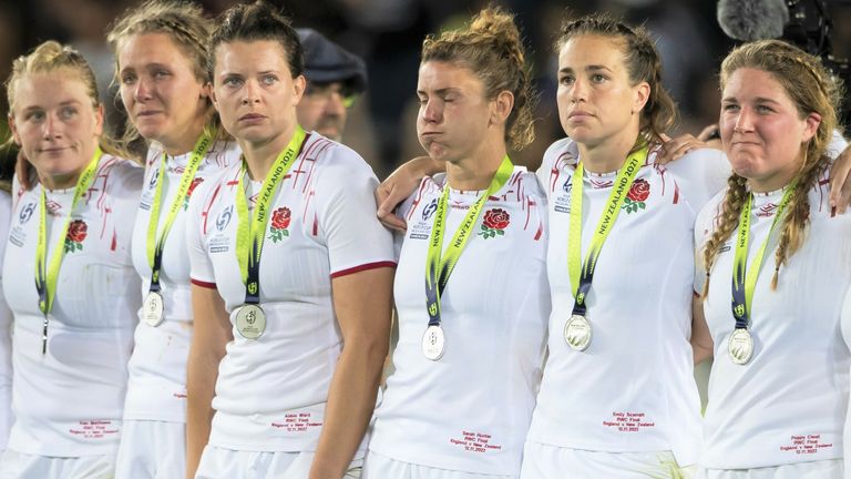 Copa Mundial de Rugby: Inglaterra 'destripada' después de la derrota, pero se niega a culpar a la tarjeta roja de Lydia Thompson por la derrota | Noticias de la Unión de Rugby 9 Inglaterra pierde por poco la victoria de Nueva Zelanda en la Copa del Mundo