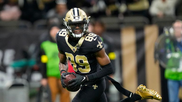 Estadísticas de la Semana 15 de la NFL: los Vikings ganan en una remontada récord; los Rams empatan a los Broncos en la derrota ante los campeones defensores del Super Bowl | Noticias de la NFL 9 Taysom Hill lanzó un impresionante pase de touchdown de 68 yardas para Rashid Shaheed en el partido de los New Orleans Saints contra los Atlanta Falcons.