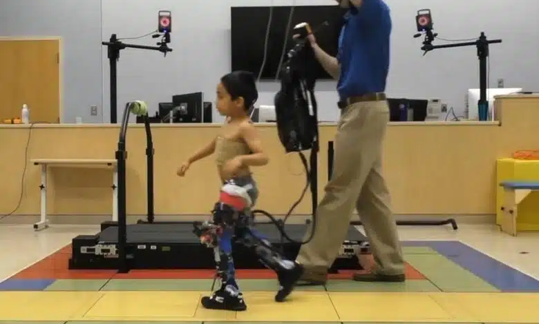 Exoesqueleto robótico promete ser herramienta para ayudar a niños con parálisis cerebral a caminar más fácilmente 1 Exoesqueleto robótico promete ser herramienta para ayudar a niños con parálisis cerebral a caminar más fácilmente