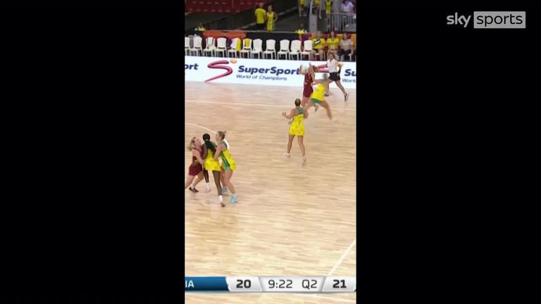 Quad Series 2023: Inglaterra pierde ante la decisiva Australia, Nueva Zelanda domina Sudáfrica | Netball News 5 Mira el increíble juego de Inglaterra seguido de la brillante serie de cuartetos de netball de Eleanor Cardwell