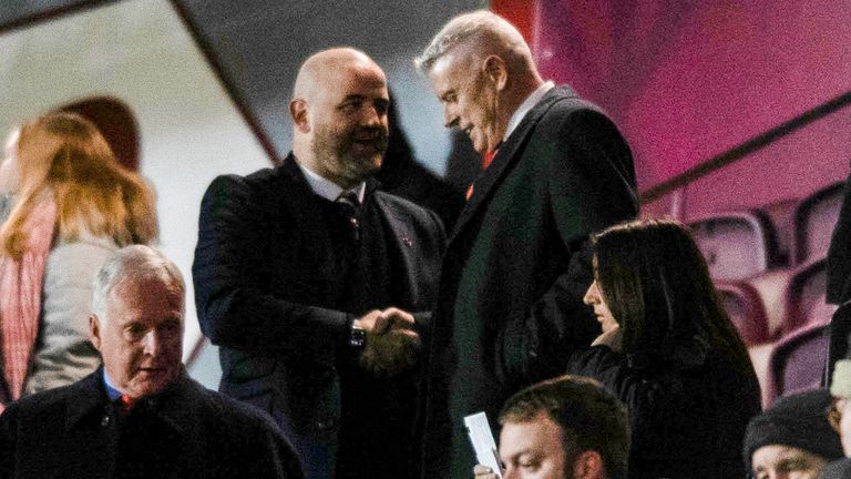 Jim Goodwin: No necesito garantías sobre mi futuro en Aberdeen | Noticias de futbol 2 El presidente de Aberdeen, Dave Cormac, vio el partido en Tynecastle