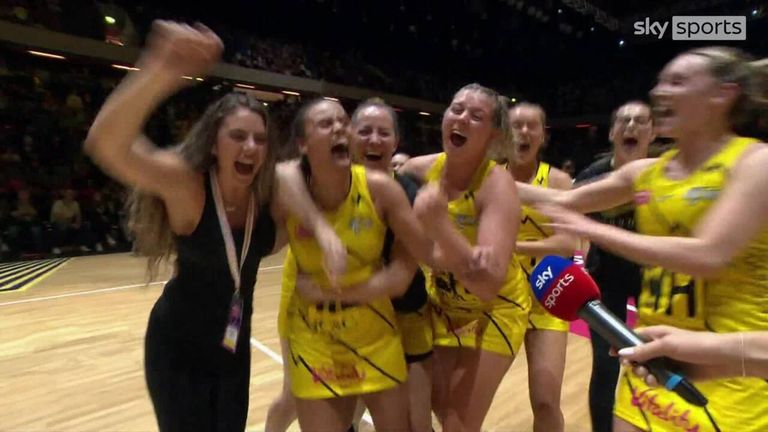 Netball Premier League 2023: Conozca al equipo | Netball News 3 ¡Escenas jubilosas cuando el Manchester Thunder gana la Vitality Netball Superleague!