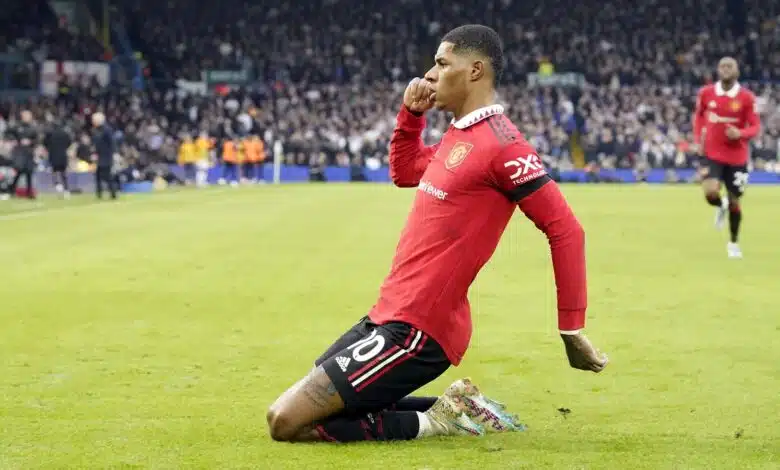Leeds 0-2 Manchester United: Eric ten Hager elogia a Marcus Rashford como uno de los mejores delanteros de Europa después del último ataque | Noticias de futbol 1 Marcus Rashford celebrates scoring the opener