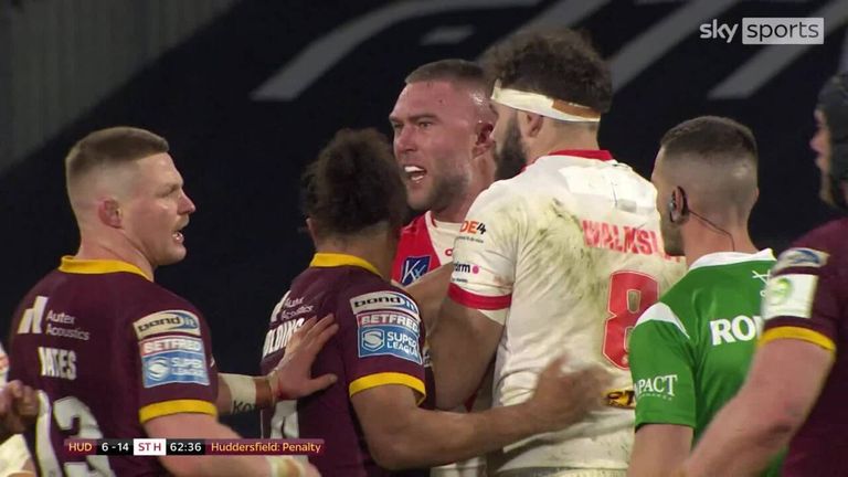 Jack Connor: misterio de la Premier League Cómo le va en el regreso a Huddersfield Giants contra St Helens | Noticias de la Liga de Rugby 4 Las cosas se calientan entre Jack Conner y Curtis Theronin cuando los Gigantes de Huddersfield se enfrentan a St Helens