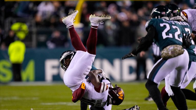 Efe Obada: Los comandantes de Washington pueden ir al Super Bowl la próxima temporada, dice el ala defensiva de Inglaterra antes del gran juego del domingo | Noticias de la NFL 3 Lo más destacado de Washington Commanders vs. Philadelphia Eagles en la semana 10 de la temporada de la NFL