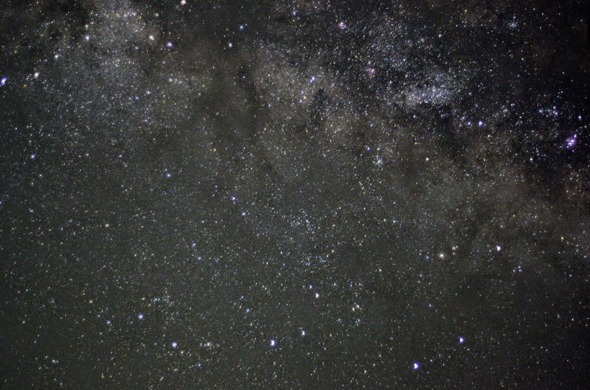Estrellas en la noche en Wadi Rum