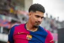 El Barcelona aún no ha iniciado conversaciones con tres jugadores clave cuyos contratos expiran en 2026 12 Ronald Araujo