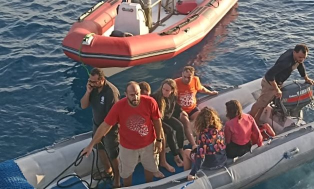 Después del fracaso de Ocean Story, los buzos de rescate necesitan un sistema global de alerta de rescate 2 Varios barcos y aviones del Centro de Búsqueda y Rescate participaron en la operación de rescate de turistas desaparecidos tras el accidente del