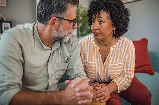 Apoyo a los seres queridos para el cáncer de próstata: una guía de cuidadores 1 Apoyo a los seres queridos para el cáncer de próstata: una guía de cuidadores