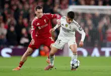 Liverpool y Manchester United buscan conseguir la estrella del Real Madrid en 2026 12 Wirtz battles with Guler.